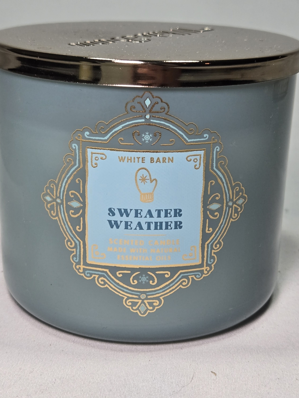 NEW Bath & Body Works SWEATER WEATHER Scented 3 Wick WHITE BARN Candle 25-45 Hrs